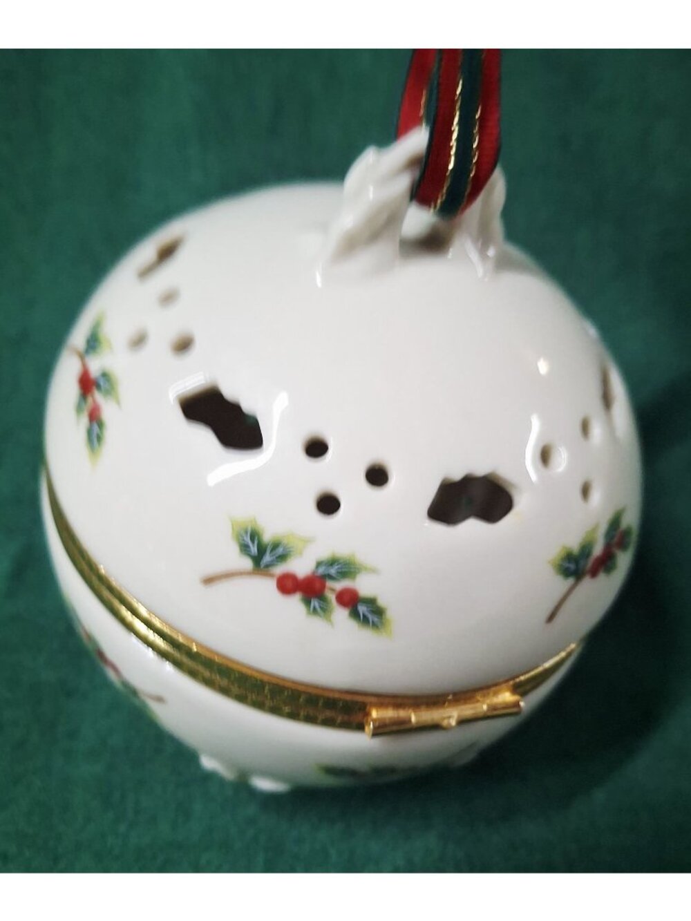Partylite Porcelain Pomander (Model P7023) Holly Bell Ornament With Gold Accents